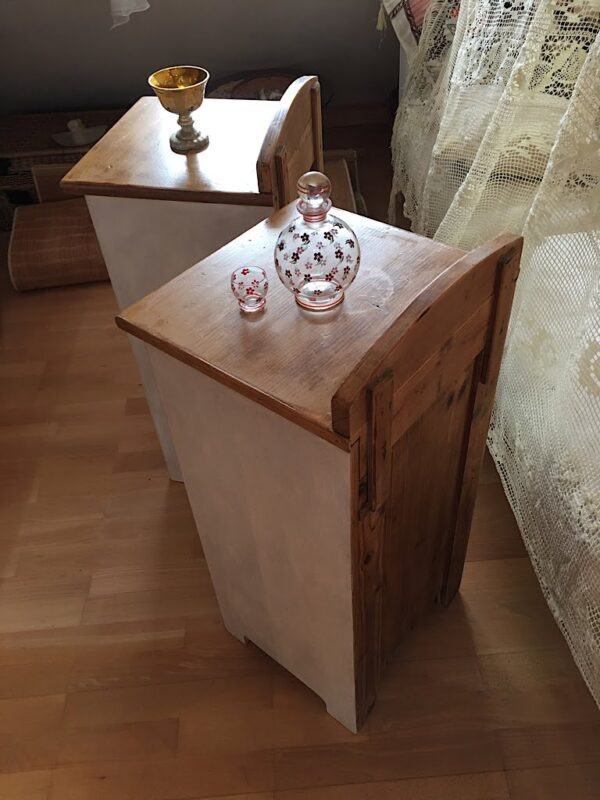 IMG_7286 PRODÁNO Noční stolky s bílou lazurou