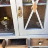 PRODÁNO Starožitná závěsná skříňka po renovaci